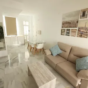 allo-apartments-larga-centro-2-habitaciones.es-andalucia.com/